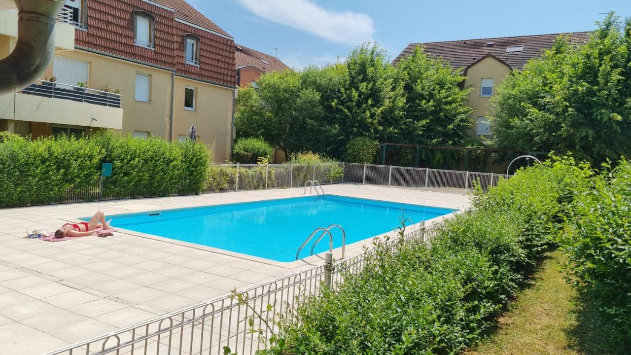 Beaune Appartement Avec Parking Et Wifi Gratuit Zewnętrze zdjęcie
